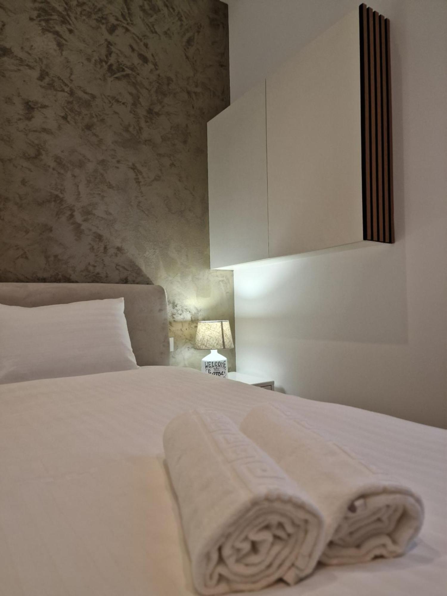 Rokebea Luxury Apartment Brasov Luaran gambar