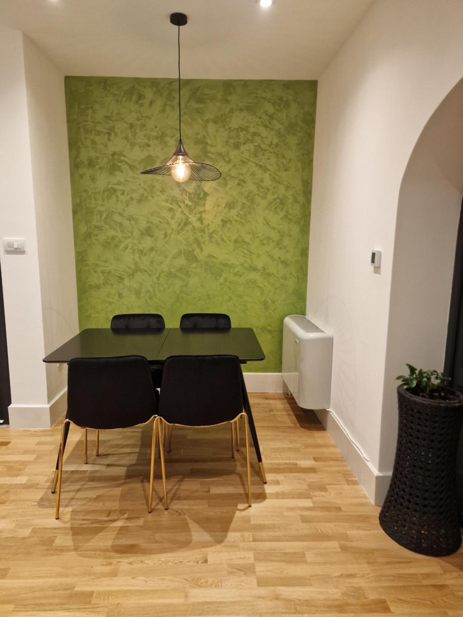 Rokebea Luxury Apartment Brasov Luaran gambar