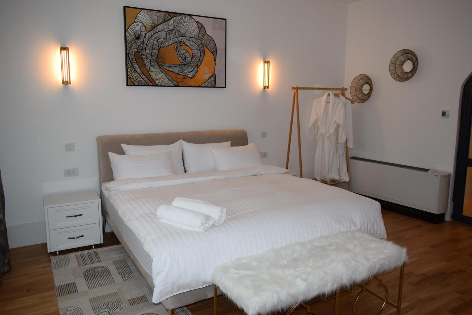 Rokebea Luxury Apartment Brasov Luaran gambar
