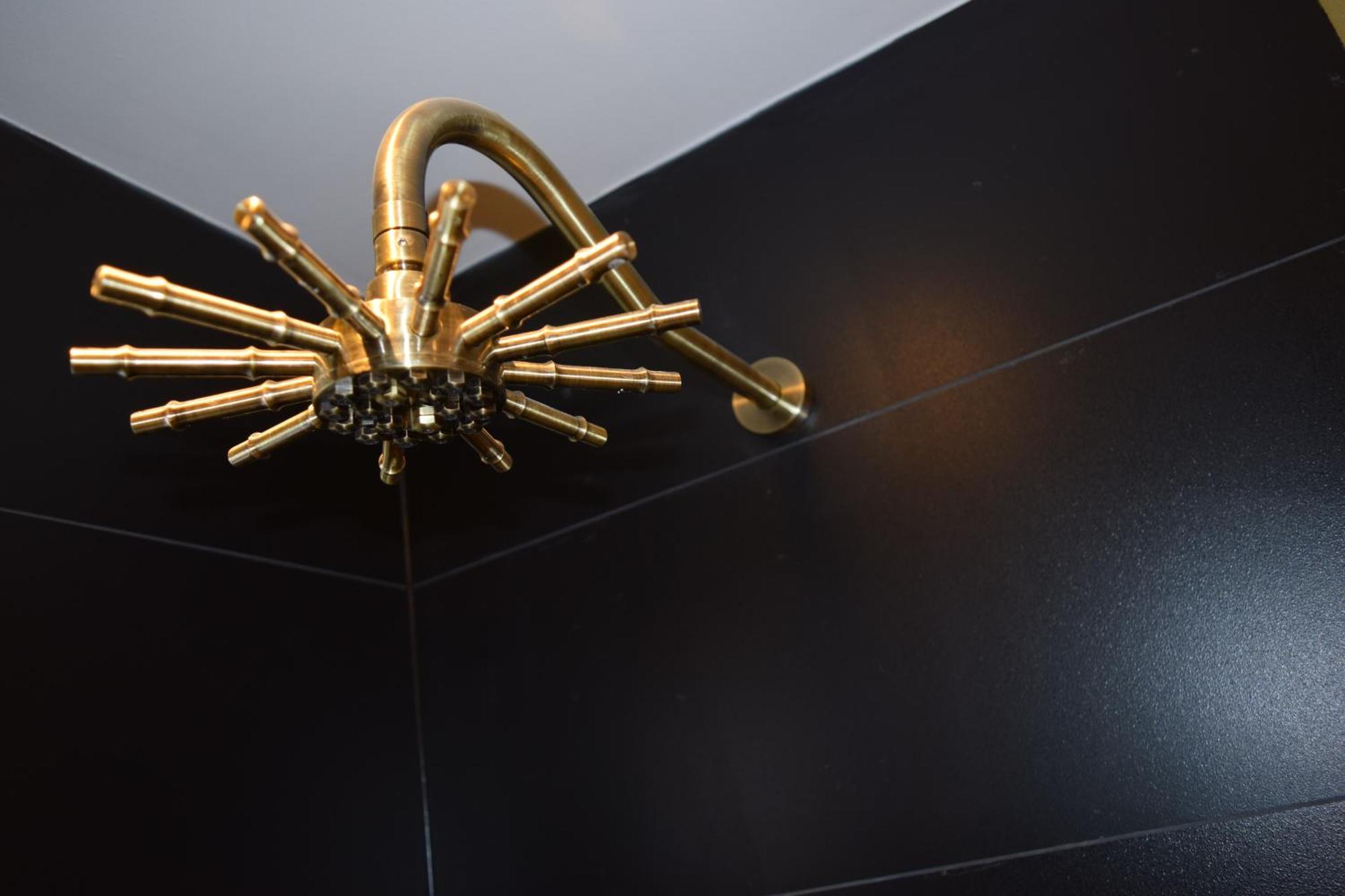 Rokebea Luxury Apartment Brasov Luaran gambar
